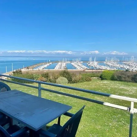 Apartment Triplex Elegant De 73m² Pour 6 Pers A Avec Vue Sur La - Fr-1-478-80 Quiberon